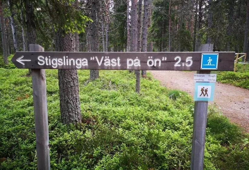 Trysunda Vandrarhem & Skärgårdscafé