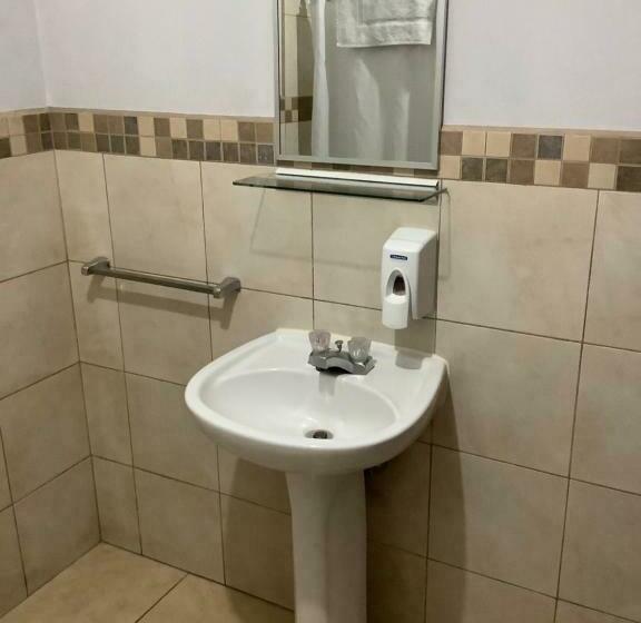 تختخواب و صبحانه Doña Carmen