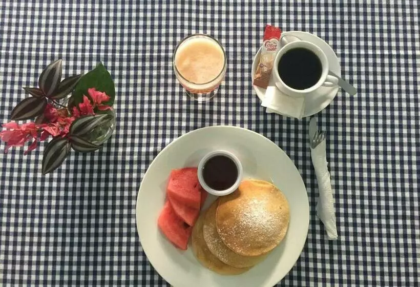 تختخواب و صبحانه Doña Carmen