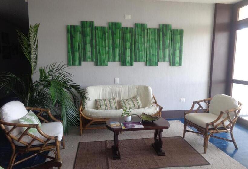 تختخواب و صبحانه Doña Carmen