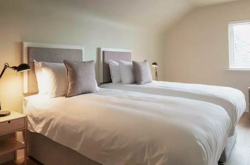 Aamiaismajoitus (B&B) Lagom Restaurant & Townhouse