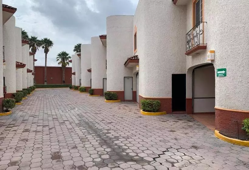 Auto Hotel Villa Del Río
