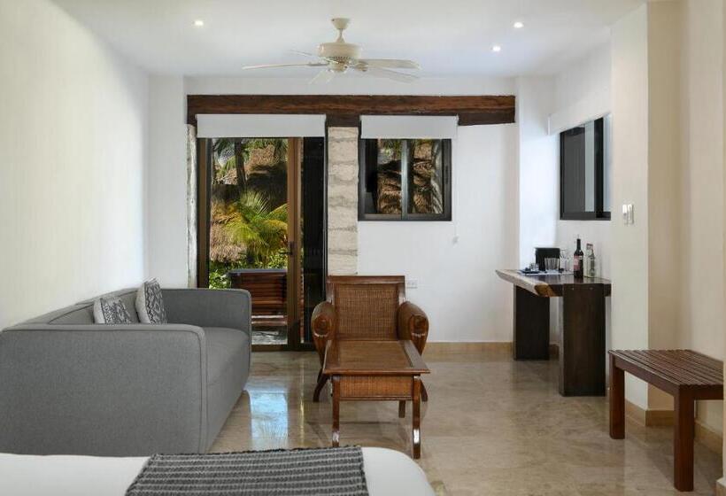 فندق Casa Del Jaguar Beach