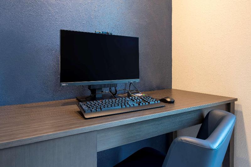 Hotelli Mainstay Suites Cincinnati University  Uptown