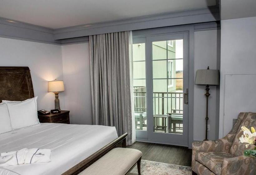 Отель Oaks On The River