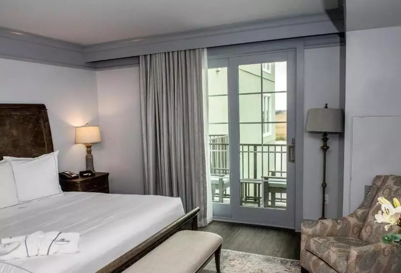 Hotelli Oaks On The River