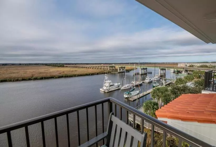 Hotelli Oaks On The River