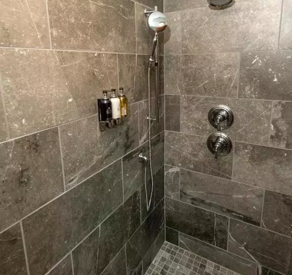 Hotelli Oaks On The River