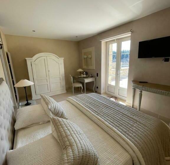 פנסיון Château De Cachard