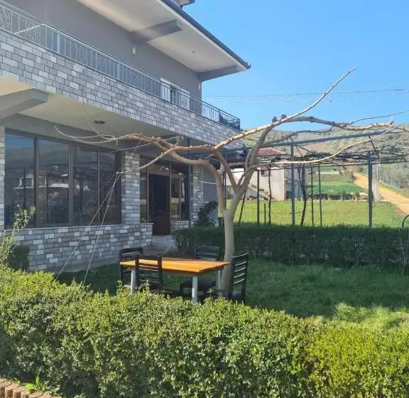ペンション Guest House Ilir