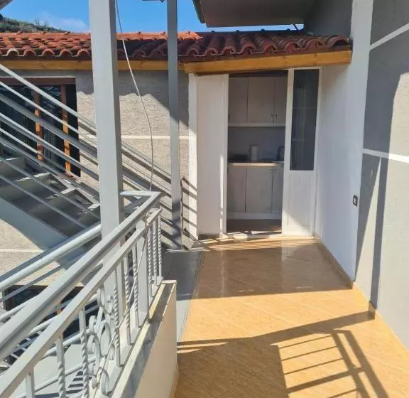 ペンション Guest House Ilir