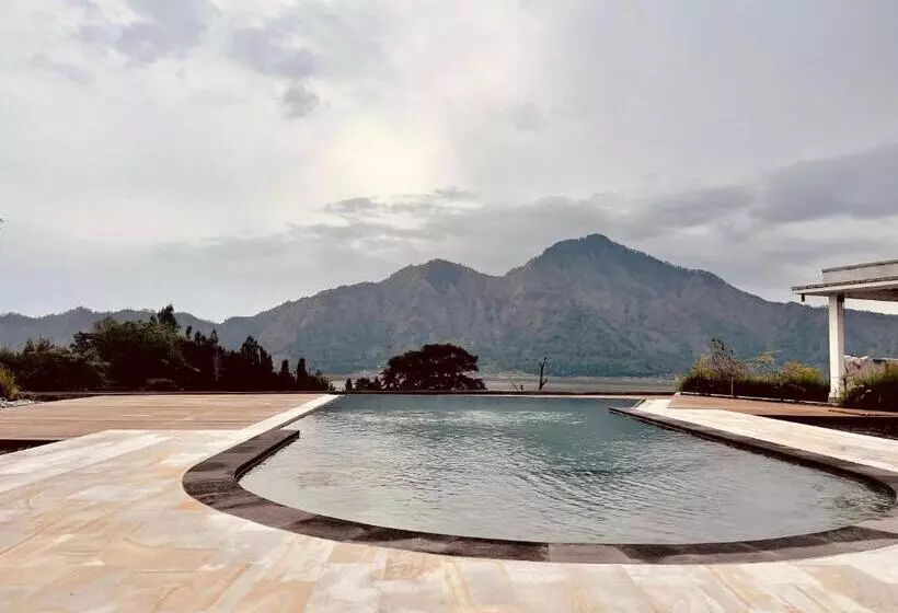 ペンション The Breezy Volcano