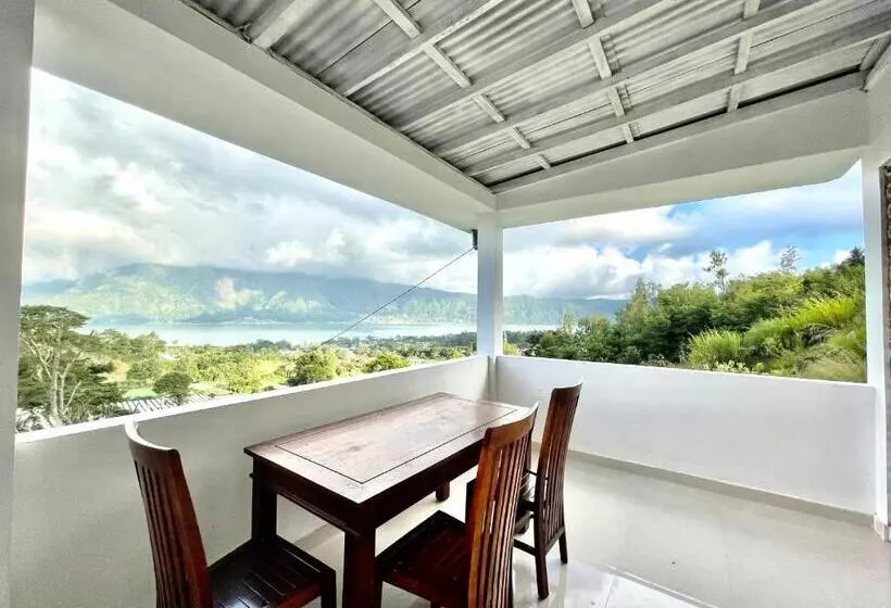 ペンション The Breezy Volcano