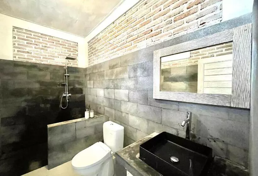 ペンション The Breezy Volcano