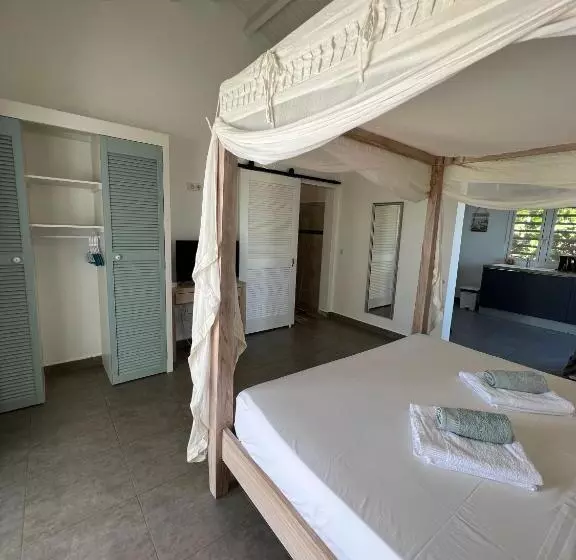 پانسیون Tiko Lodge Sxm