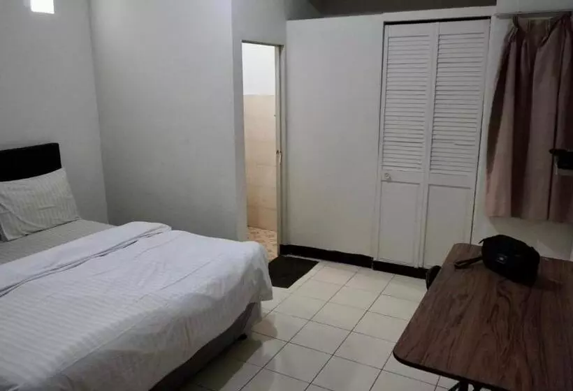 Retkeilymaja Btx 31 Residence Bintaro