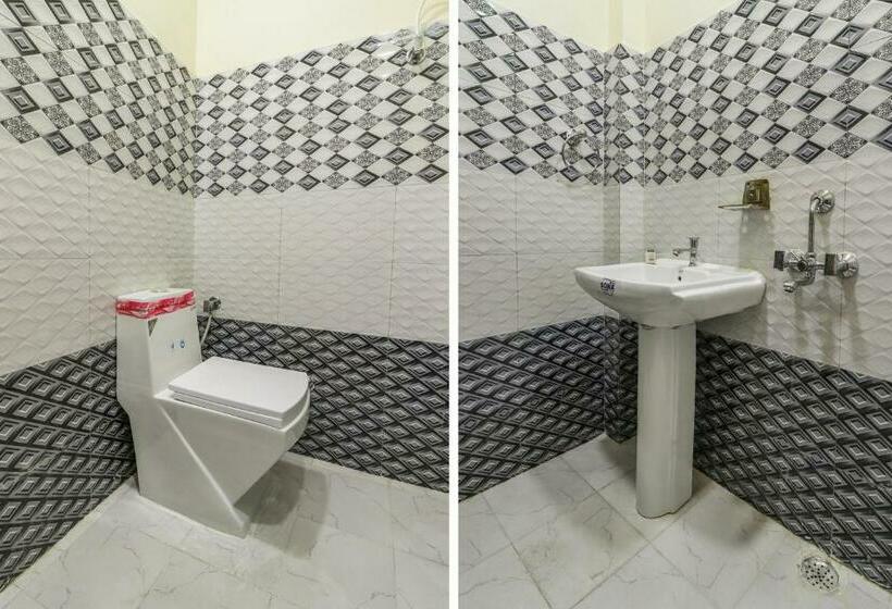 Hotelli Collection O 46410  Yatika Inn