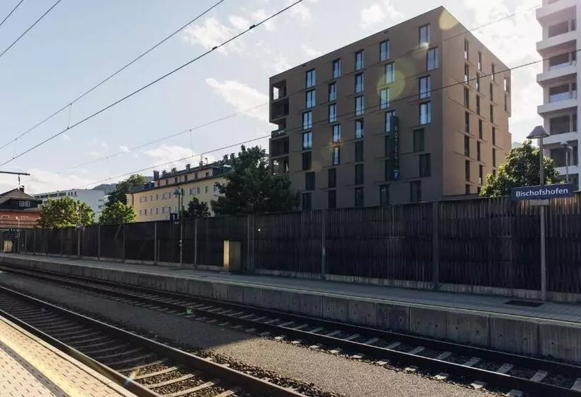 Harry S Home Bischofshofen Hotel & Apartments