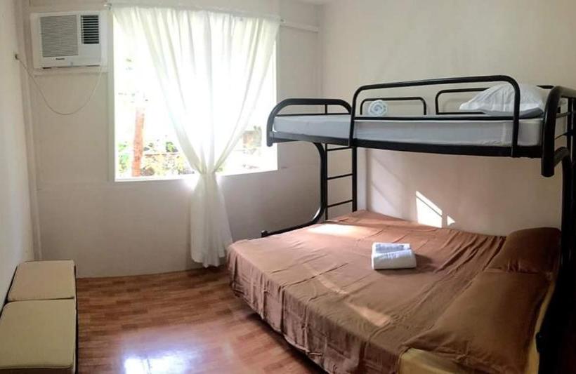 فندق Reddoorz Hostel @ Ragsak Kamp Beach Resort