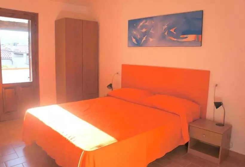 Aamiaismajoitus (B&B) Locanda Farorientale