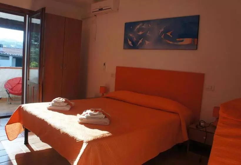 Aamiaismajoitus (B&B) Locanda Farorientale