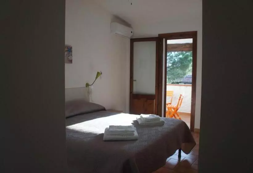 Aamiaismajoitus (B&B) Locanda Farorientale