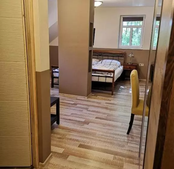 ベッドアンドブレックファースト Wein&speiz Fogadó