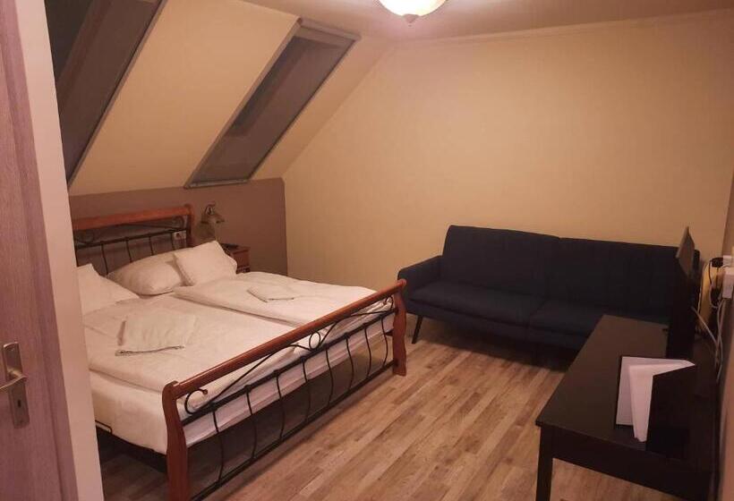 ベッドアンドブレックファースト Wein&speiz Fogadó