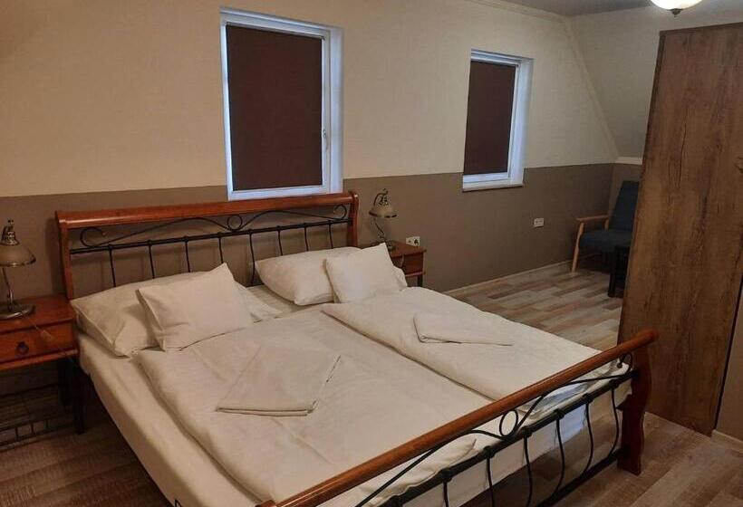 ベッドアンドブレックファースト Wein&speiz Fogadó