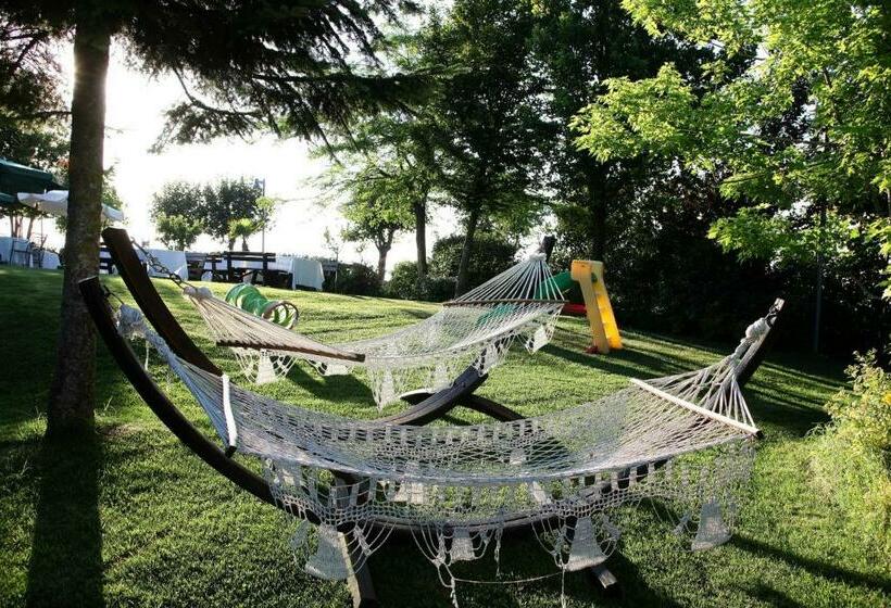 בית מלון כפרי Tetto Delle Marche   Ristorante Dei Conti