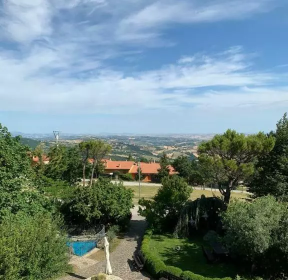 Hotelli Tetto Delle Marche   Ristorante Dei Conti