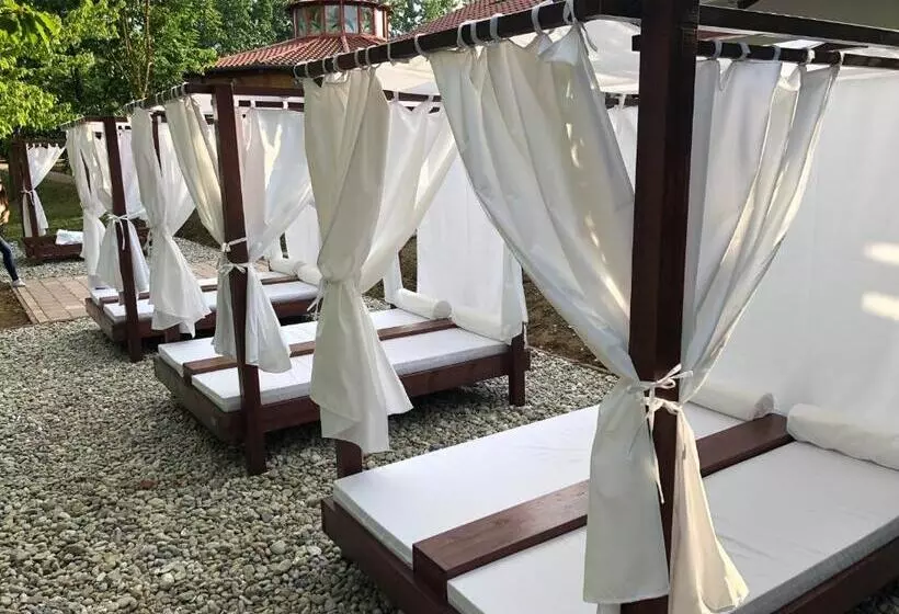 István Parkhotel és Gasztrofarm