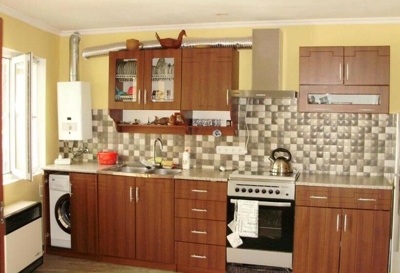 پانسیون Apartment On Erekle 25a