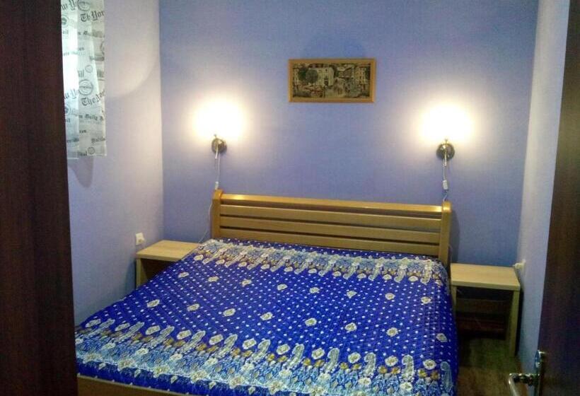 پانسیون Apartment On Erekle 25a