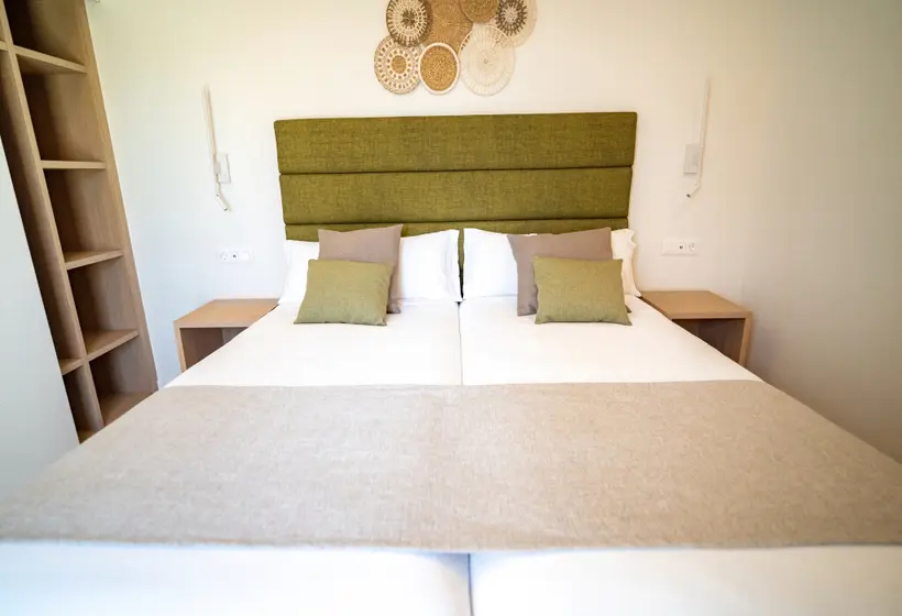 HL Miraflor Suites