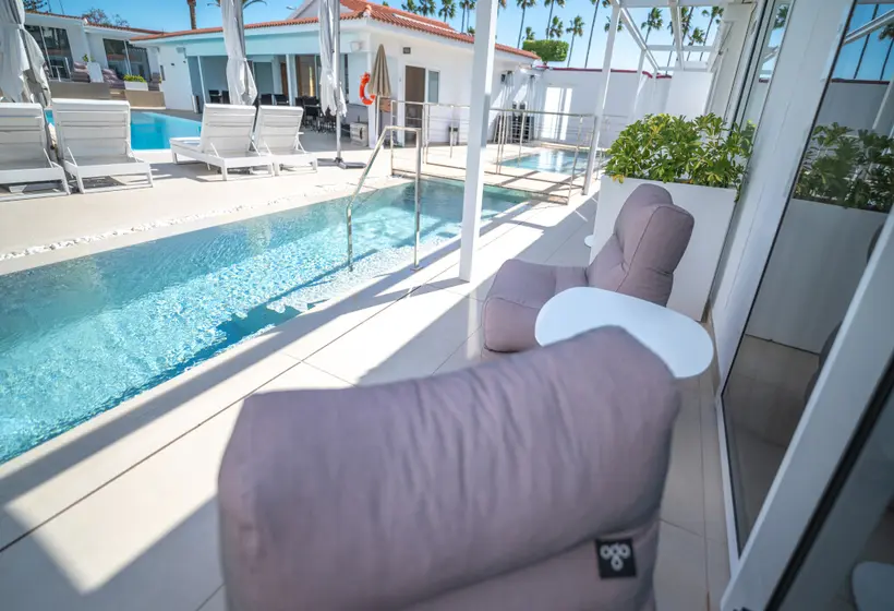 HL Miraflor Suites