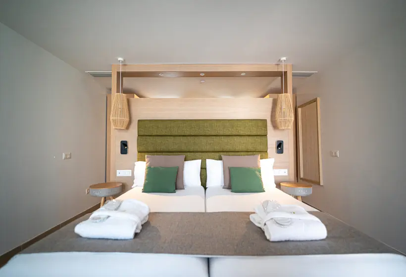HL Miraflor Suites
