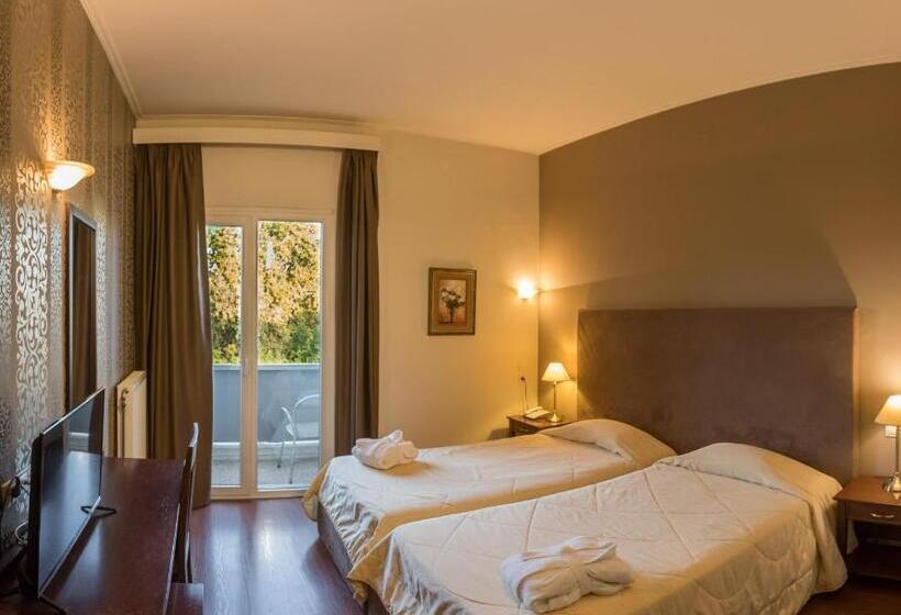 Отель Achillion