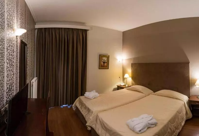 Отель Achillion