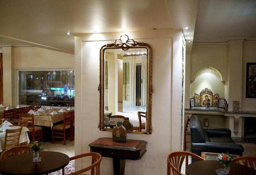 Отель Achillion