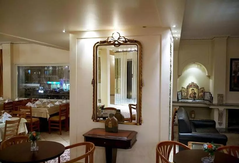 Отель Achillion