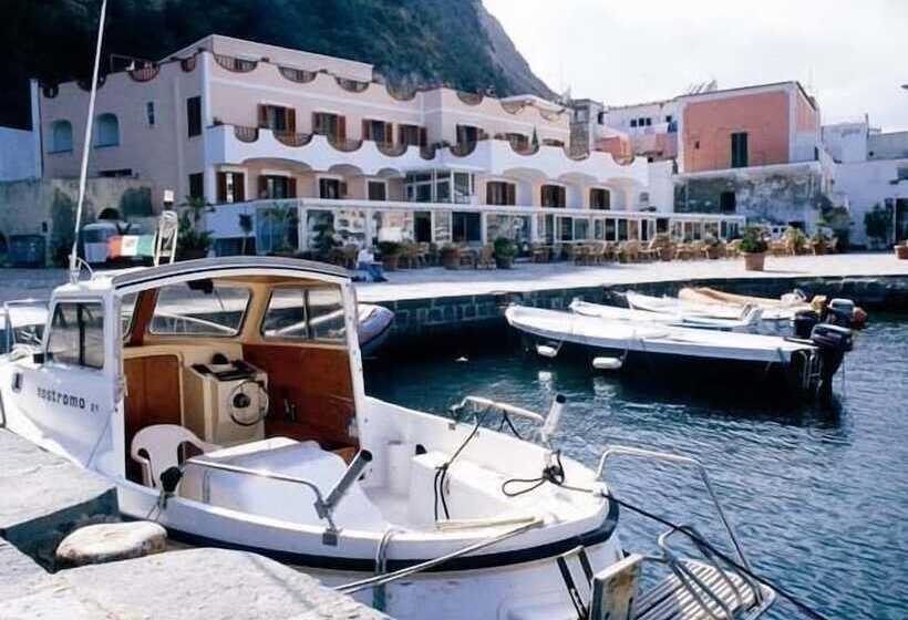 ホテル Conte S. Angelo Bay