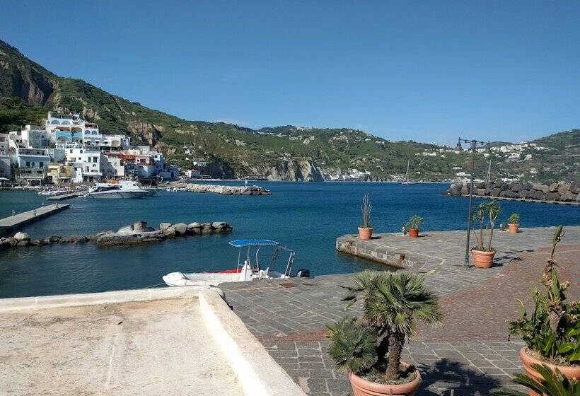 ホテル Conte S. Angelo Bay