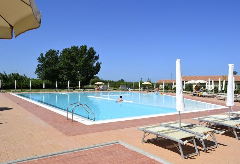 فندق Eden Park Resort