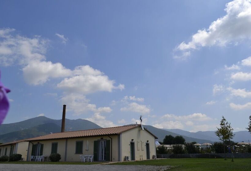 فندق Eden Park Resort