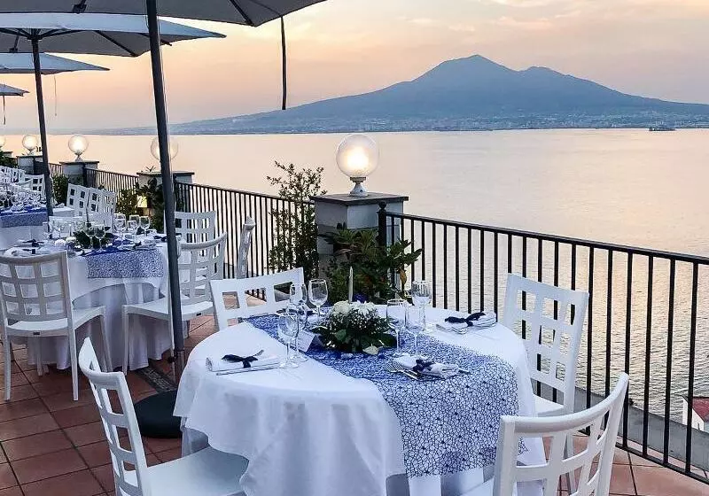 هتل La Panoramica