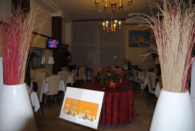 هتل La Perla Rimini