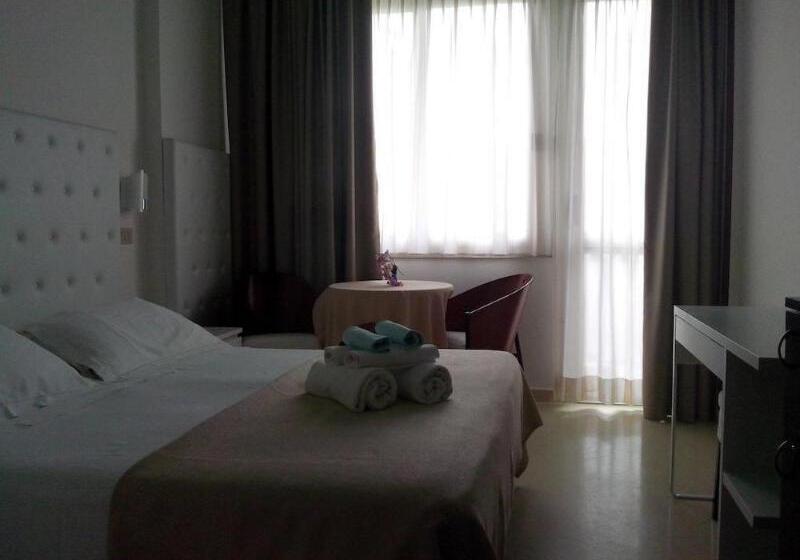 هتل La Perla Rimini