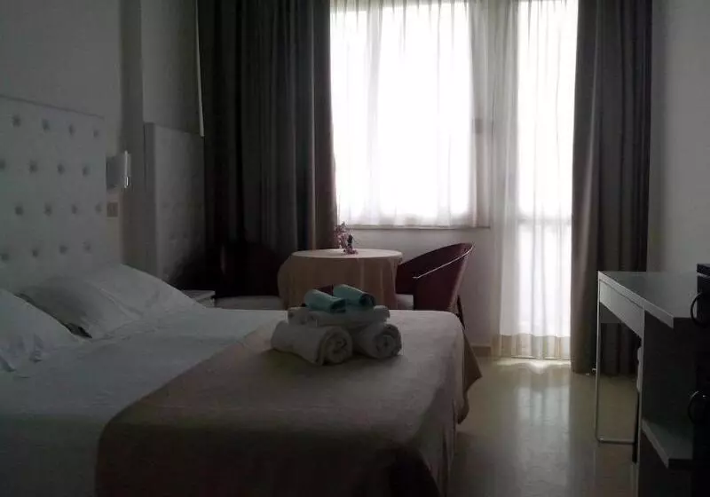 هتل La Perla Rimini