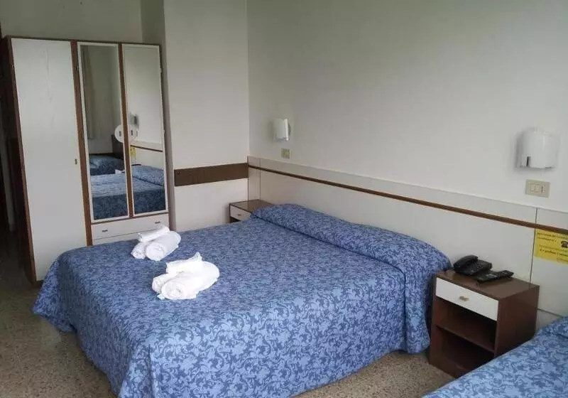 هتل La Perla Rimini